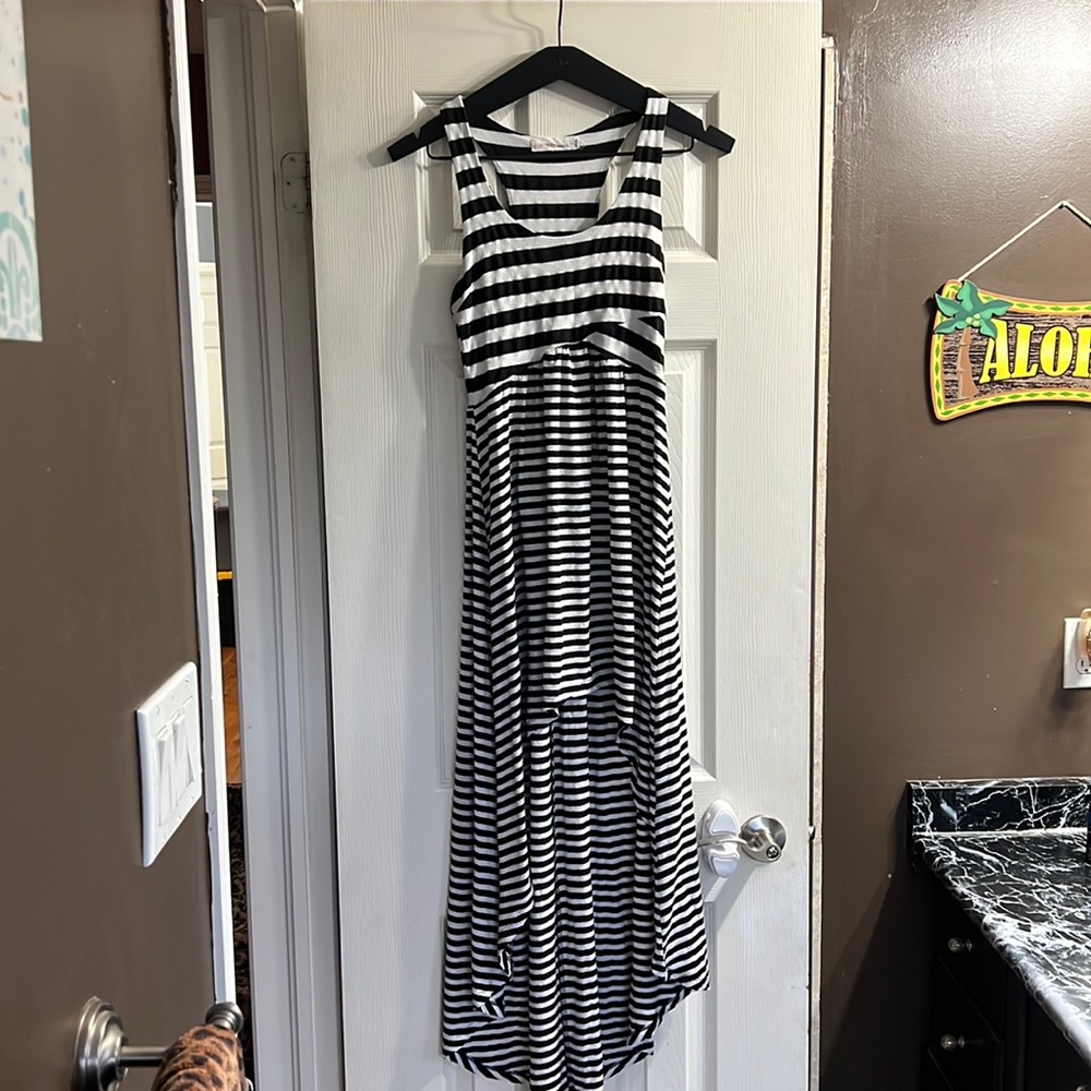 Black and white summer dress